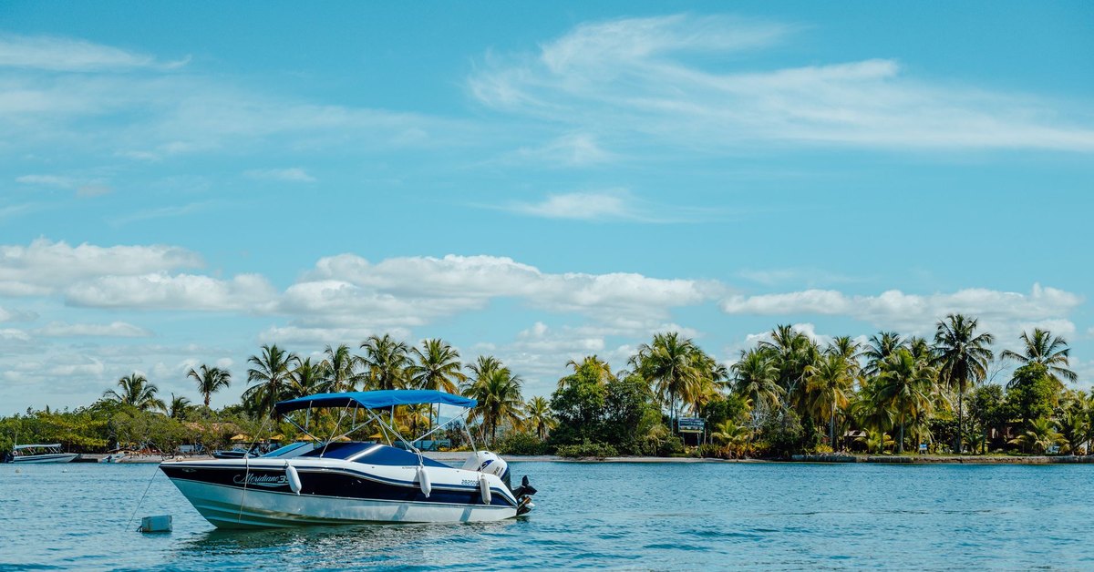 Lancha Premium 38 para aluguel em Angra dos Reis